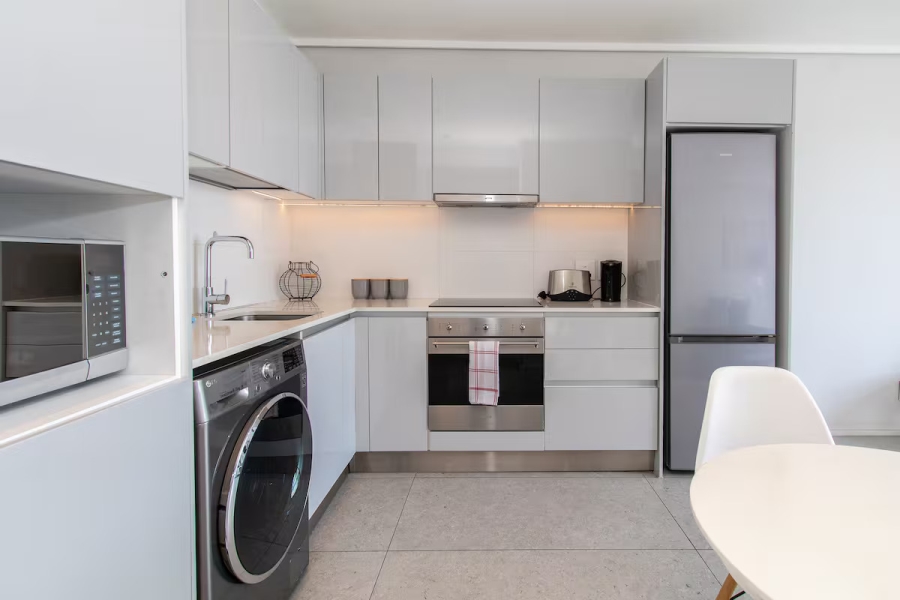 1 Bedroom Property for Sale in Sea Point Western Cape